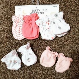 Newborn mittens